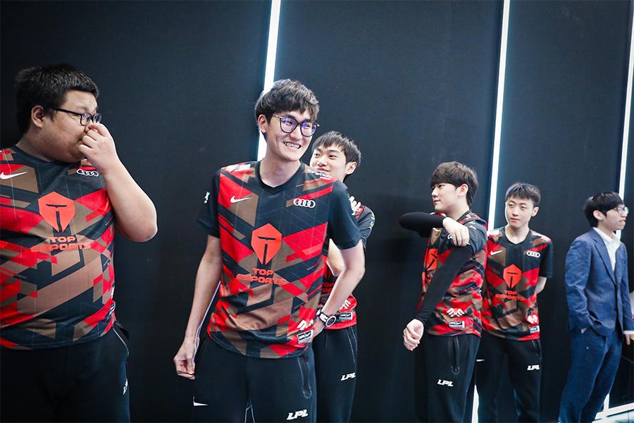 Kết quả LPL Mùa Hè 2021 hôm nay 8/7: RA và TES thẳng tiến vào Top đầu