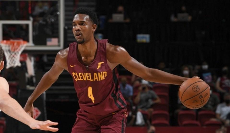 Vừa chân ướt chân ráo tới NBA, tân binh của Cavaliers đã "gáy vang trời"