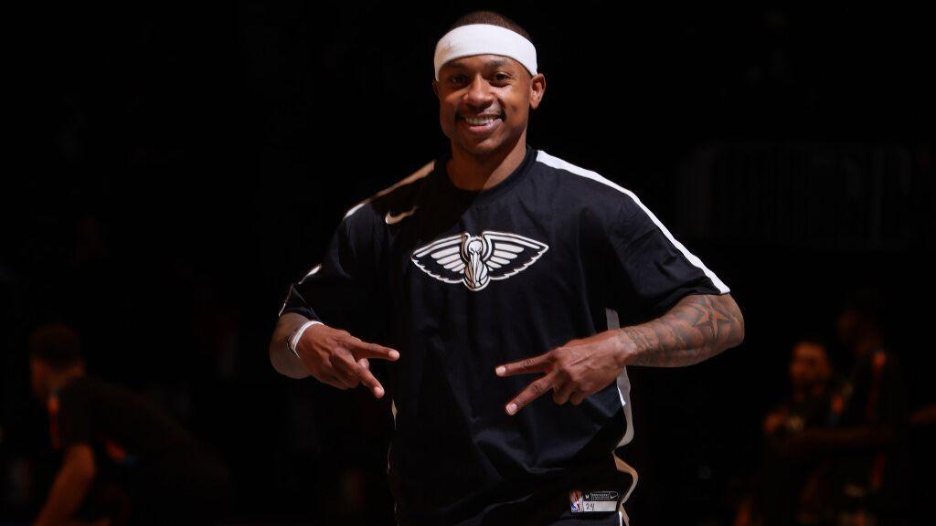 Isaiah Thomas nói gì sau khi được Los Angeles Lakers "xem giò"?