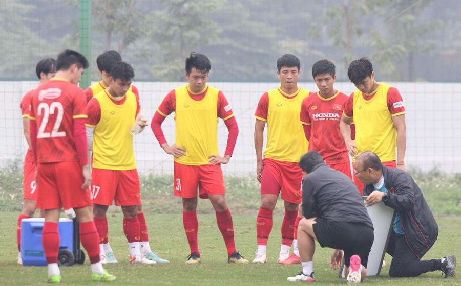 Tuyển Việt Nam làm mới đội hình, quyết đòi nợ Trung Quốc