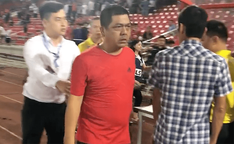 Hải Phòng FC bị bác đề nghị hủy 1 trận không khán giả vụ CĐV nhổ nước bọt trọng tài
