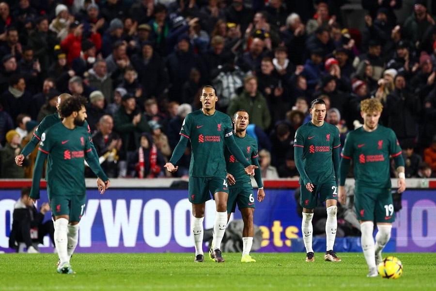 Giải mã sự sa sút nghiêm trọng của Liverpool