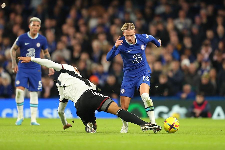 Chelsea chi 326 triệu bảng trong tháng 1 vẫn khát bàn thắng