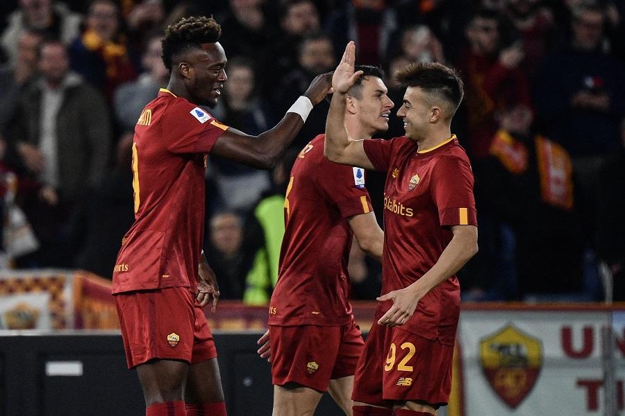 Roma ghi 2 bàn trong 6 phút đầu tiên, Mourinho tiết lộ suýt ra đi