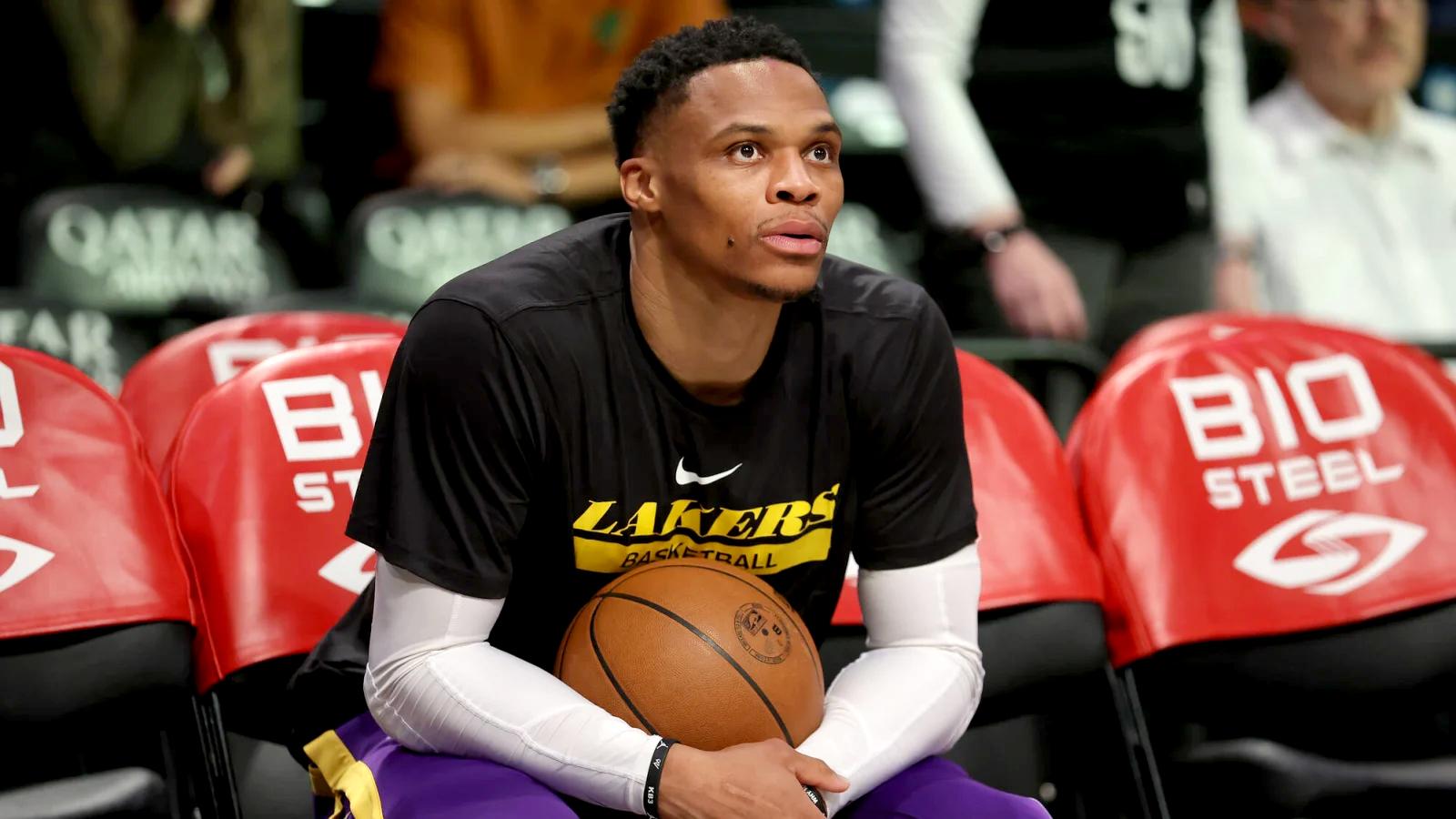 Russell Westbrook chia tay Los Angeles Lakers, D'Angelo Russell tái ngộ đội bóng cũ