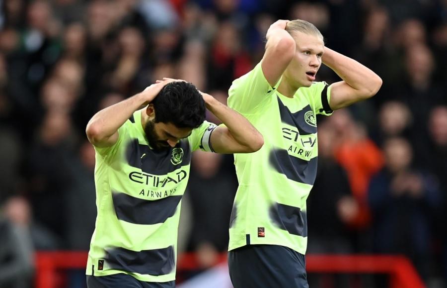 Man City phải trả giá sau khi Haaland bỏ lỡ 2 cơ hội không tưởng?