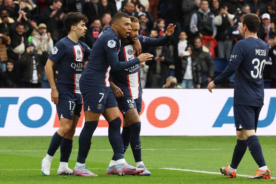 Mbappe và Messi tạo nên chiến thắng không tưởng cho PSG