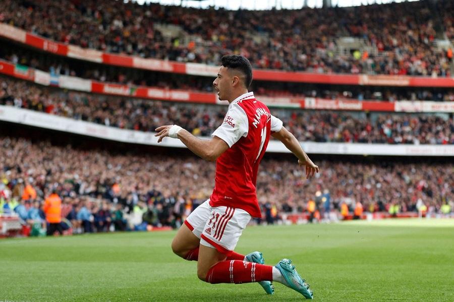 Hạ Leicester, Arsenal đạt thành tích ngoạn mục trên sân khách