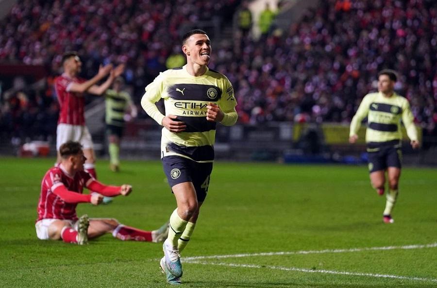 Man City vẫn nuôi giấc mơ ăn ba sau cú đúp của Foden ở FA Cup