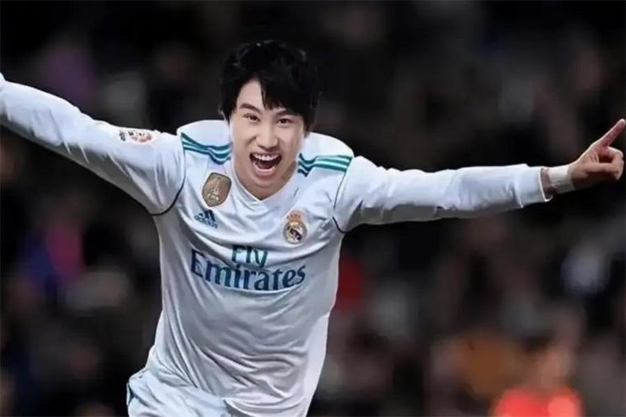 Doinb ví mình giống như Messi và Ronaldo của Liên Minh Huyền Thoại