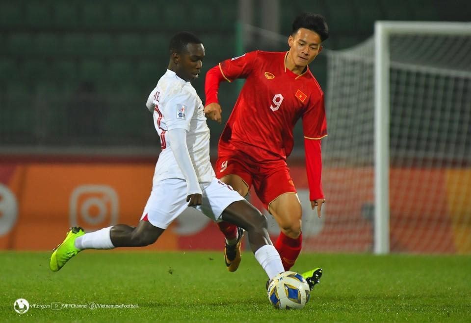 HLV Troussier bổ sung “máy chạy” gây ấn tượng ở U20 châu Á 2023 lên U23 Việt Nam