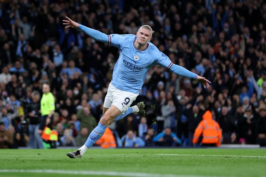 Haaland lại lập thêm hat-trick khiến cả Ngoại hạng Anh chào thua