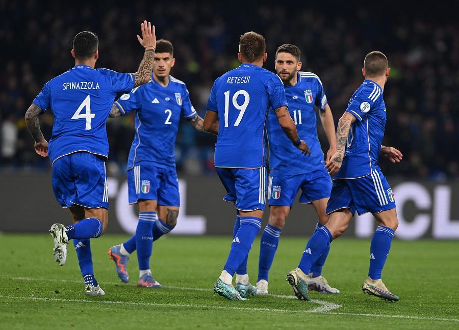 Kỳ lạ tuyển Italia không có cầu thủ Juventus, cả trên ghế dự bị
