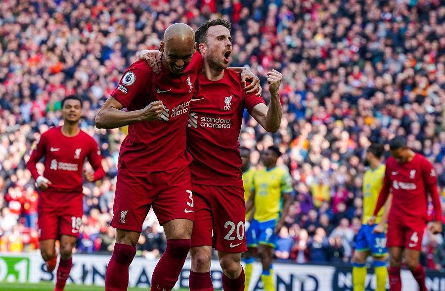 Jota liên tiếp nổ súng cho Liverpool sau khi chấm dứt 372 ngày khô hạn