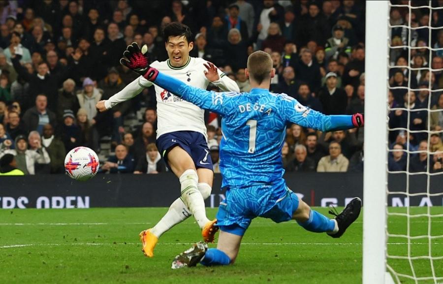 Tottenham chơi xuất thần, MU mất điểm khó tin trong vòng 23 phút