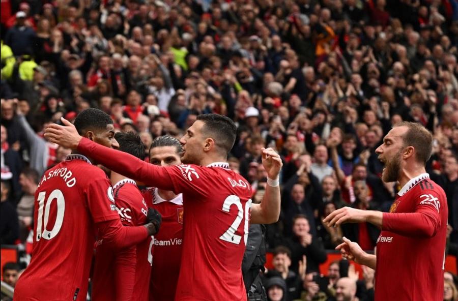 MU cần thêm bao nhiêu điểm để giành suất dự Champions League?