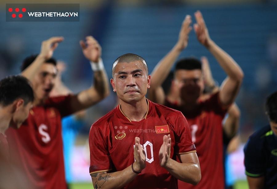 Vì sao thắng hai trận, Việt Nam vẫn “giậm chân tại chỗ" ở BXH FIFA, Thái Lan lại thăng hạng?