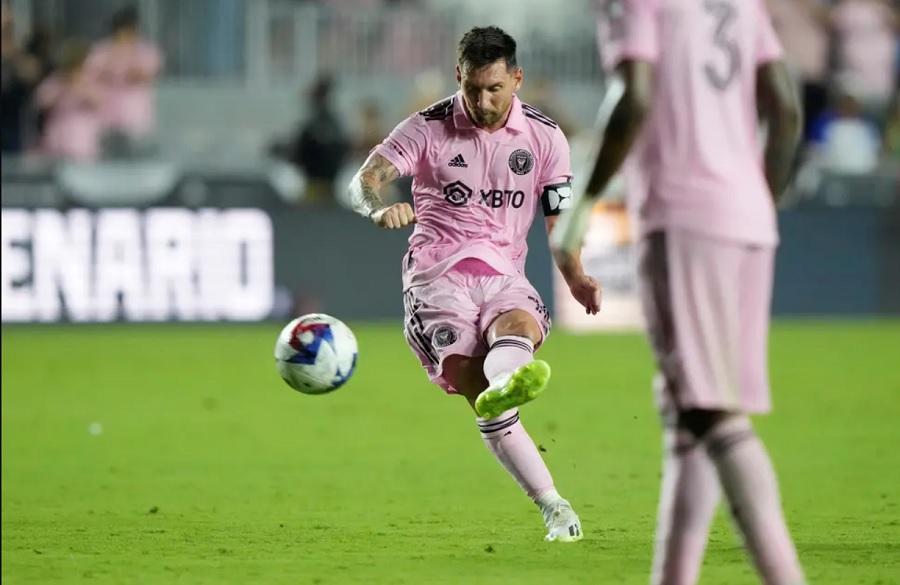 Messi ghi bao nhiêu bàn bằng sút phạt và xếp thứ mấy trong danh sách mọi thời đại?