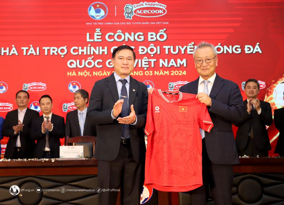 Tuyển Việt Nam đón nhận “món quà” lớn trước đại chiến Indonesia
