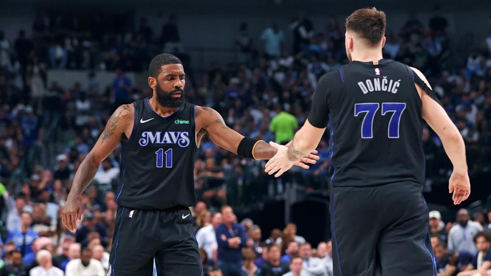 Kyrie Irving rực sáng cùng Luka Doncic, loại LA Clippers khỏi NBA Playoffs 2024