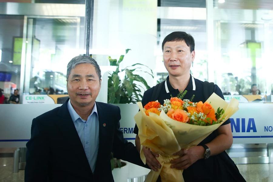 HLV Kim Sang Sik đến Việt Nam, bắt đầu kỷ nguyên mới thời hậu Philippe Troussier