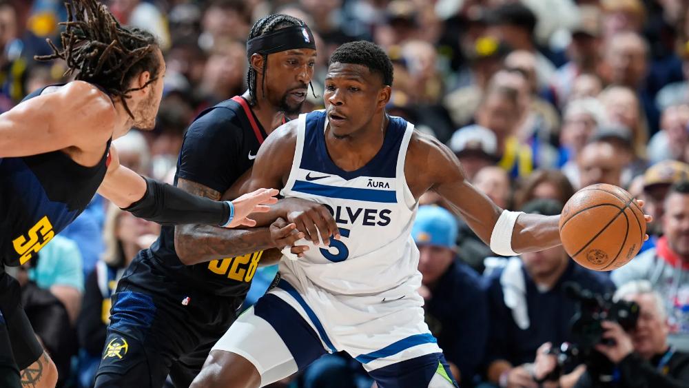 ĐKVĐ NBA thua đậm trên sân nhà, Timberwolves dẫn trước 2-0 tại bán kết miền Tây Playoffs 2024