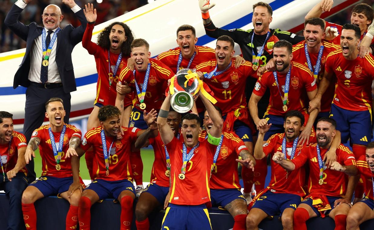 Giành nhiều danh hiệu nhất thế giới: Argentina và Tây Ban Nha đứng thứ mấy?