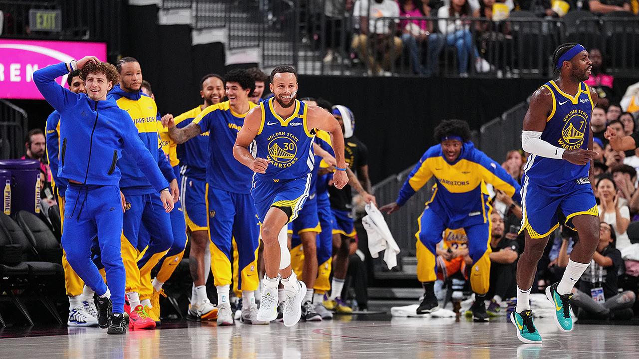 Mừng Wiggins trở lại với Curry, Golden State Warriors tiếp tục bất bại hậu chia tay Klay Thompson