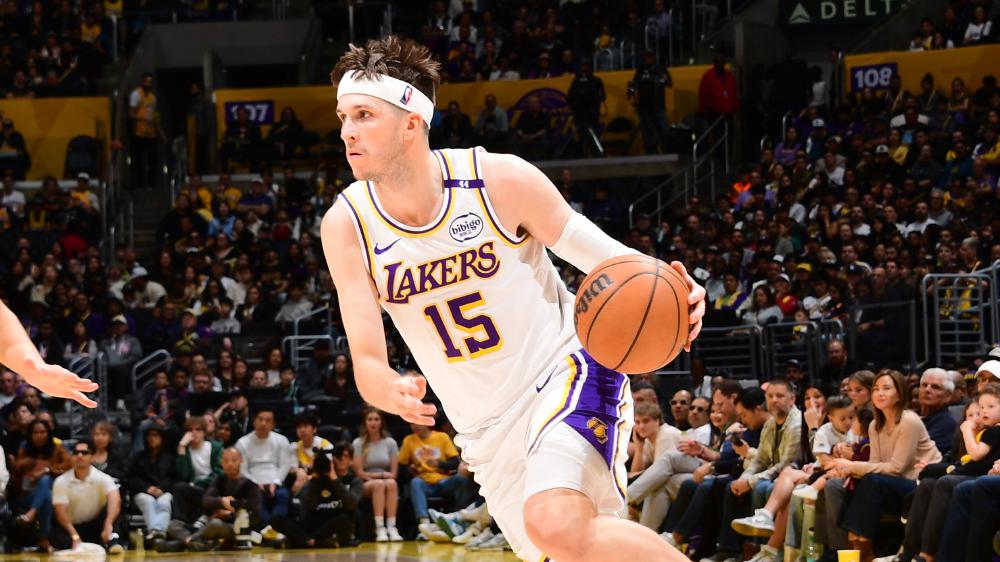 Austin Reaves lập career-high 45 điểm, “gánh” LA Lakers trong ngày vắng LeBron và Luka