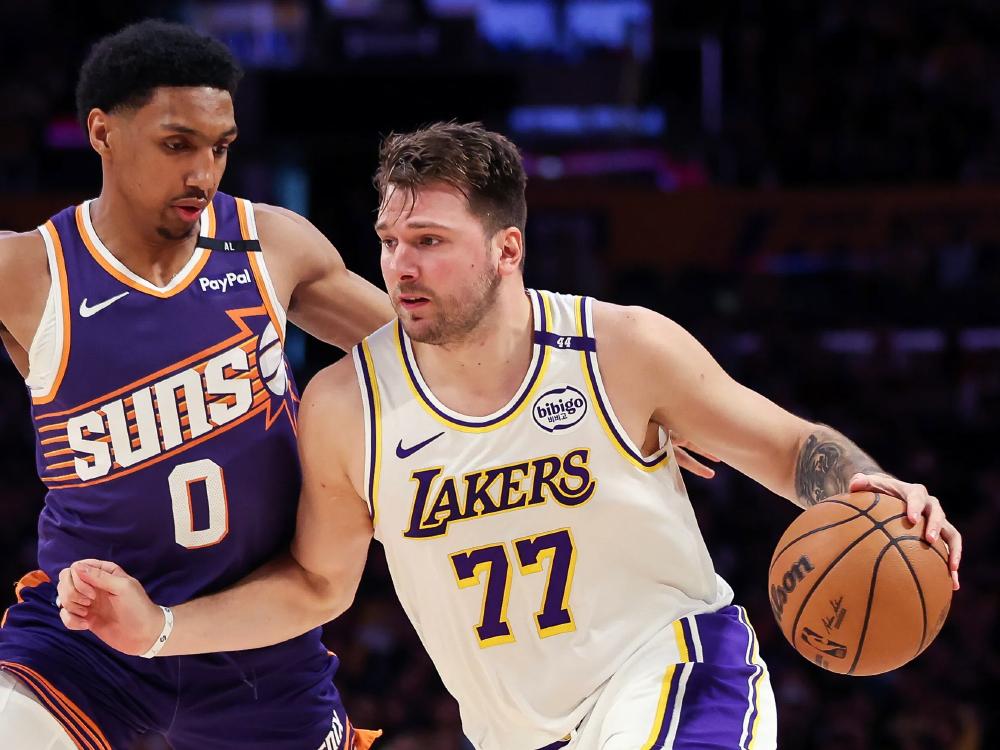 Đả bại Durant và Phoenix Suns, Los Angeles Lakers tìm lại cảm giác chiến thắng