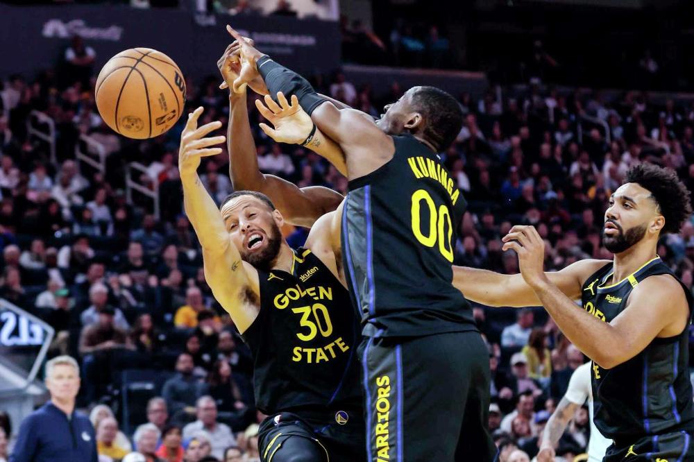 Golden State Warriors thua đau bằng cú buzzer-beater: Stephen Curry và các đồng đội gặp khó