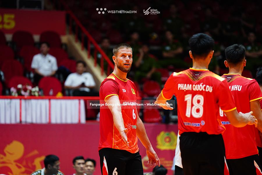 Ngoại binh bóng chuyền Công An Tp.Hồ Chí Minh: Đến Việt Nam chơi bóng là quyết định hoàn hảo