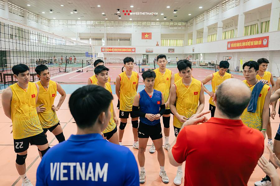 Đội tuyển bóng chuyền nam Việt Nam sử dụng hai đội hình khác nhau tại SEA V.Cup 2026