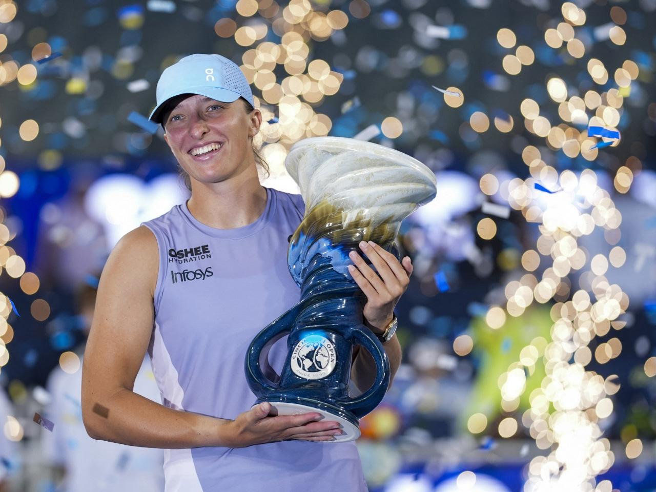 Vô địch Grand Slam 6 lần, cựu số 1 đơn nữ quần vợt thế giới Swiatek mới lần đầu đăng quang giải Cincinnati Open