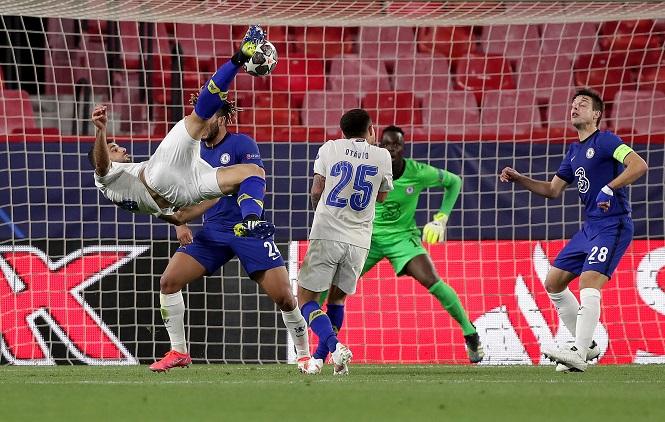 Mehdi Taremi ghi bàn “xe đạp chổng ngược” theo kiểu Ronaldo và Bale