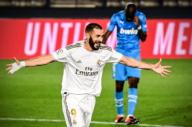 HLV Real Madrid ngây ngất khi Benzema ghi bàn đẹp bậc nhất sự nghiệp