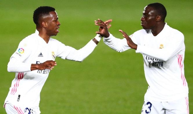 Vinicius đạt cột mốc 100 với Real Madrid bằng bàn thắng cứu thua