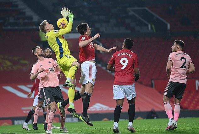 CĐV MU phẫn nộ khi bị “cướp” bàn thắng trước Sheffield