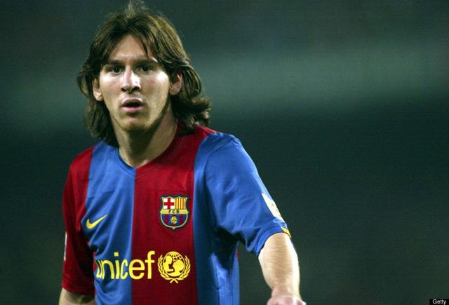 Messi suýt rời Barca trong năm đầu tiên lên đội một