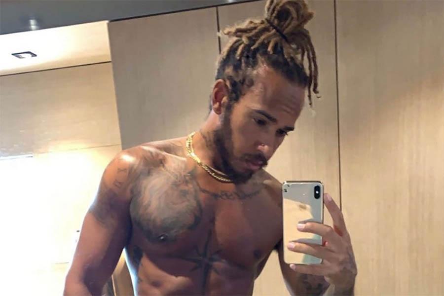 Sẵn sàng trở lại đua F1: Lewis Hamilton khoe 6 múi