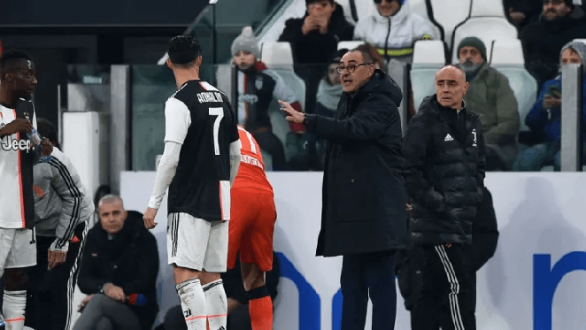 Ronaldo được chuyển đổi từ CR7 sang CR9 như thế nào?
