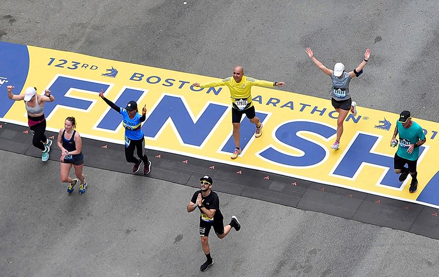 Boston Marathon lần đầu tiên bị hủy sau 124 năm
