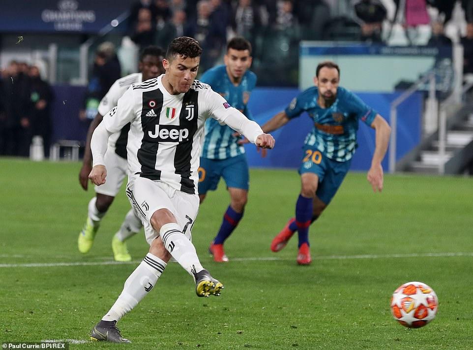 Cú sút penalty của Ronaldo giúp Juventus vượt qua Atletico và bí ẩn về mối liên quan tâm lý