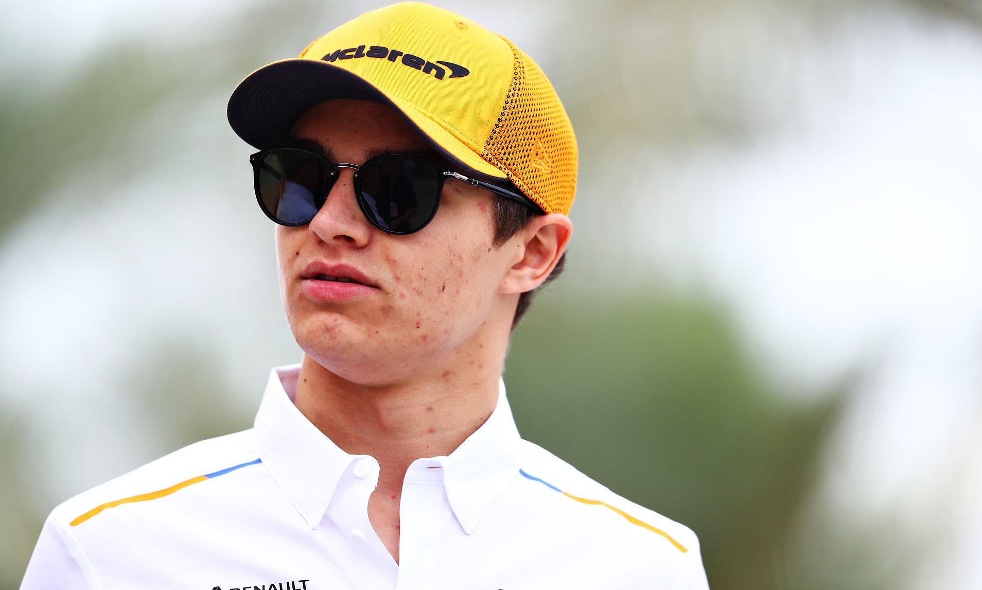 Lando Norris tránh xa bia bọt