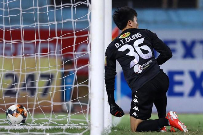 5 điểm nhấn vòng 10 V-League 2019: Thất vọng các tuyển thủ quốc gia