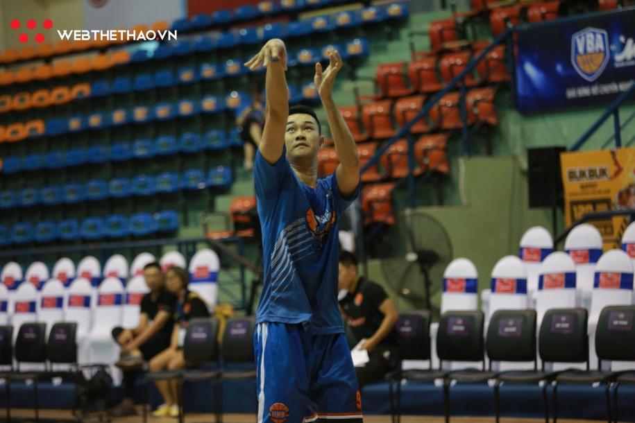 Nam Pao, Vinh Tẩm tạm rời xa VBA