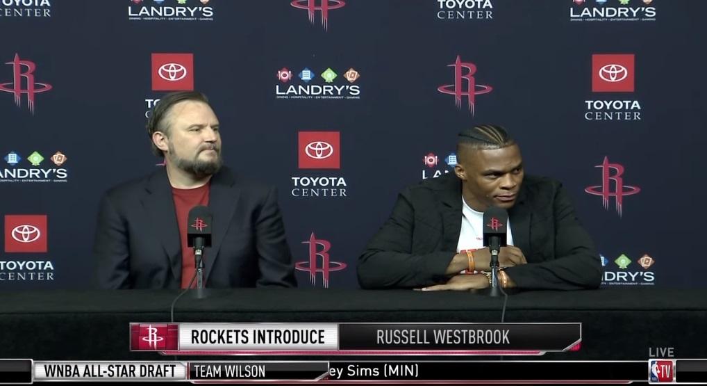 Russell Westbrook sẵn sàng lui về yểm trợ để có thể chạm tới chức vô địch NBA