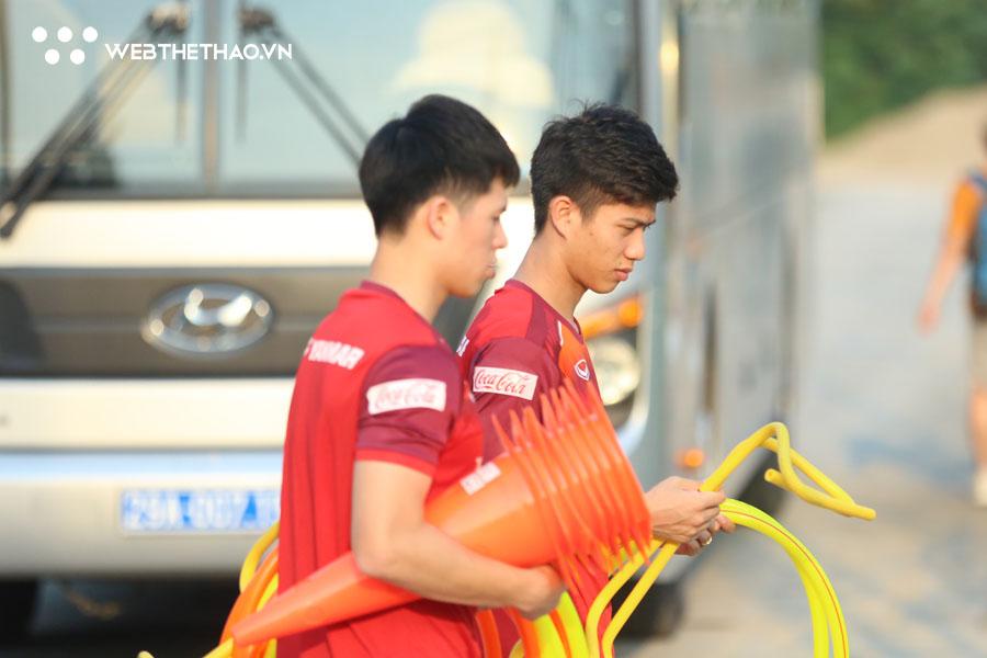 Đình Trọng, Phan Văn Đức làm nhiệm vụ lạ lẫm tại ĐT Việt Nam