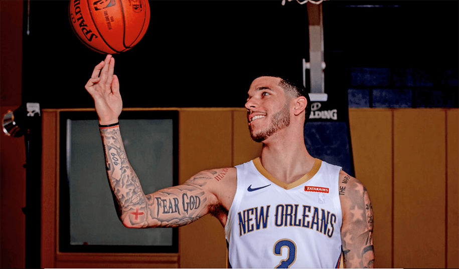 Lonzo Ball mang form mới đi "ném độ" với xa thủ JJ Redick