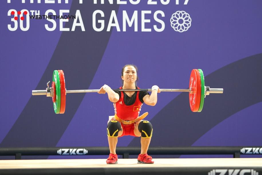 Vương Thị Huyền giành HCV SEA Games với mức tạ hơn cả HCV thế giới tới 3kg